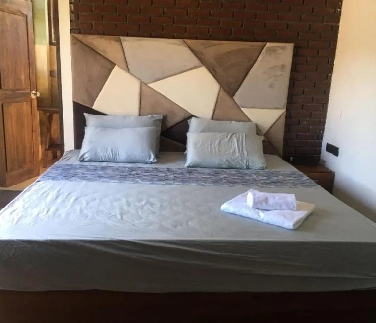 Triple Room with Lake View